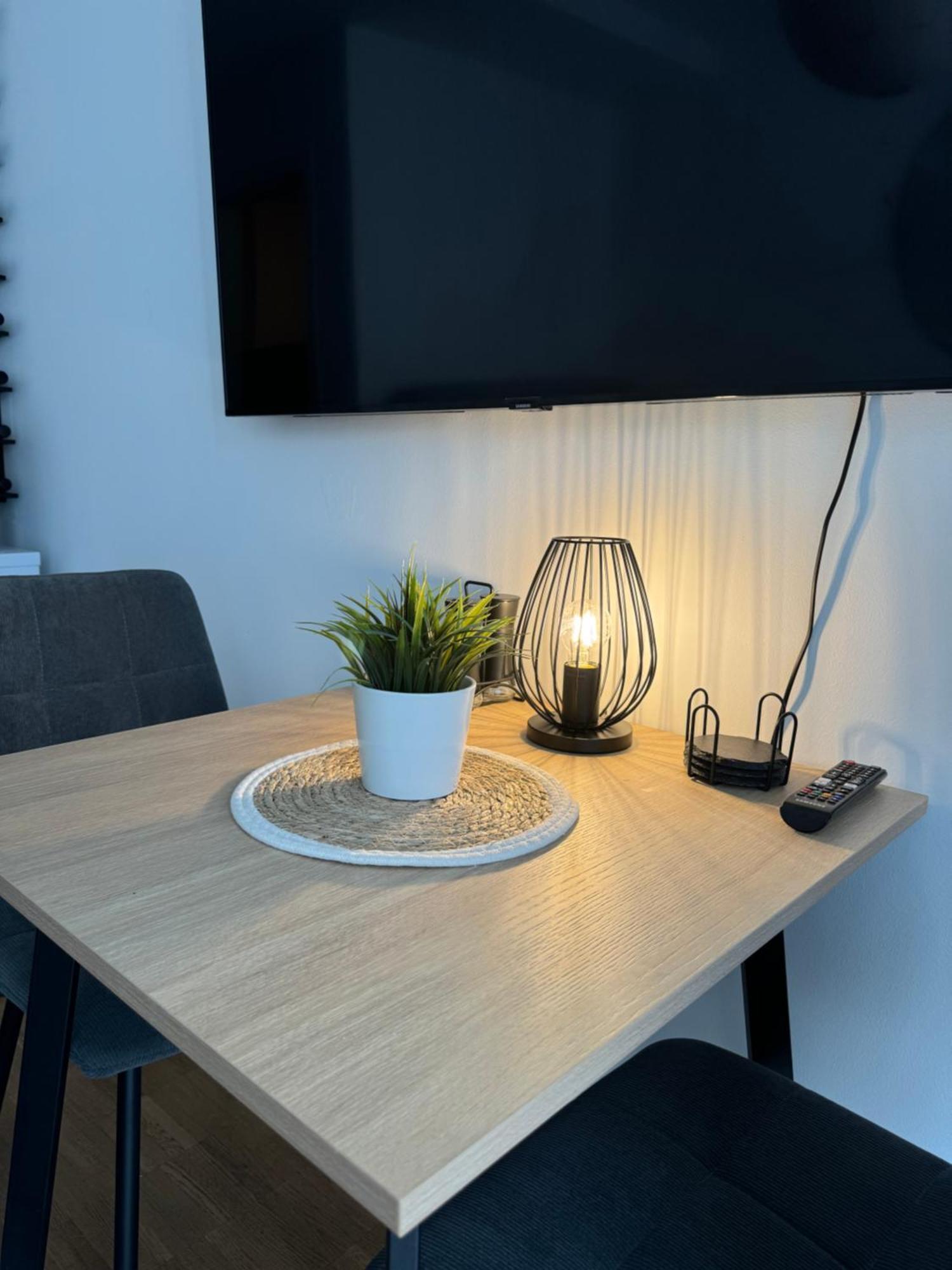 Moderne Ferienwohnung Mit Terrasse Würzburg Eksteriør bilde